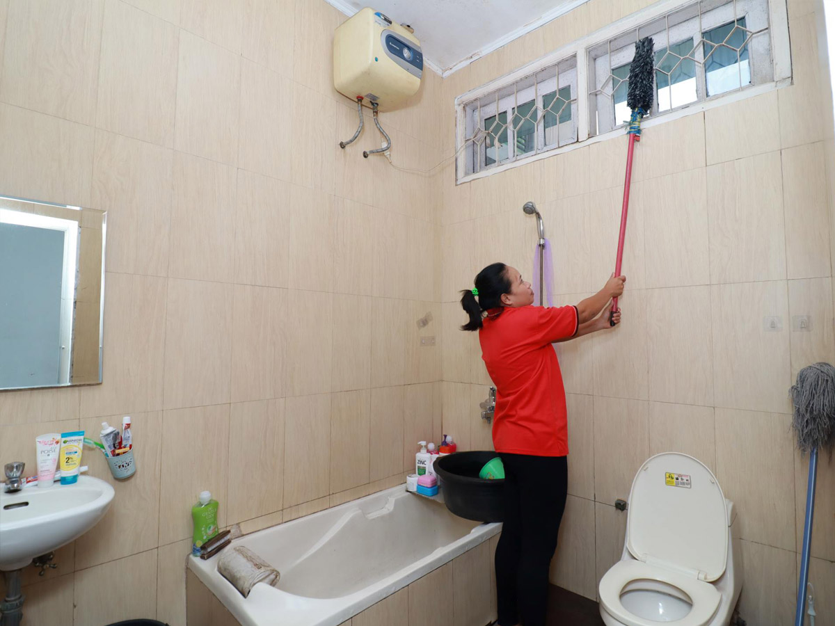 Cleaning Service 3